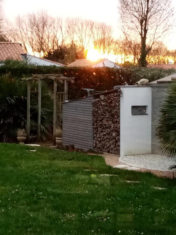 L'Eden Naturiste Spas Challans Εξωτερικό φωτογραφία