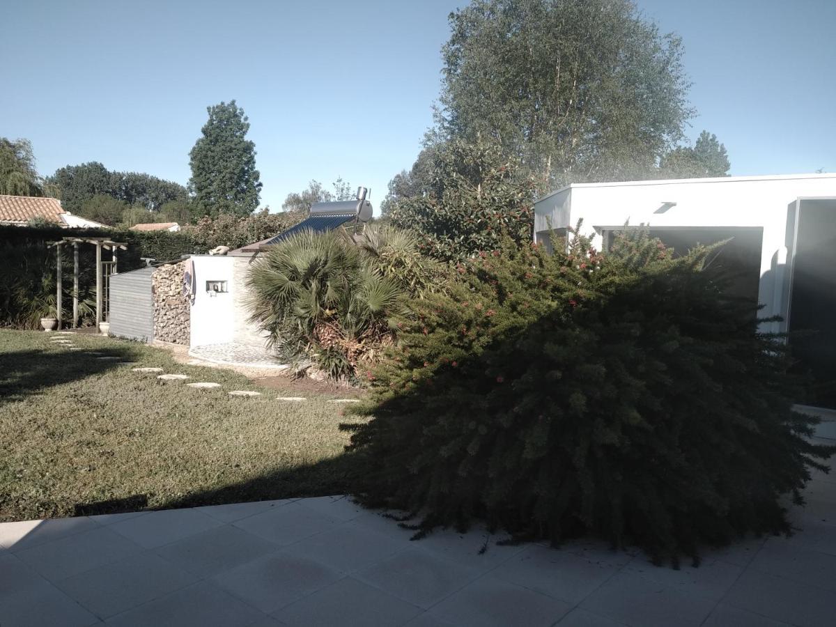 L'Eden Naturiste Spas Challans Εξωτερικό φωτογραφία