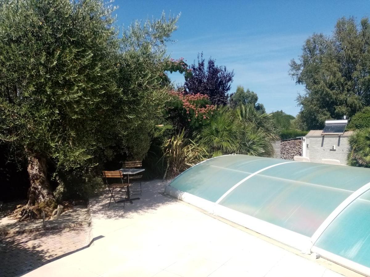 L'Eden Naturiste Spas Challans Εξωτερικό φωτογραφία